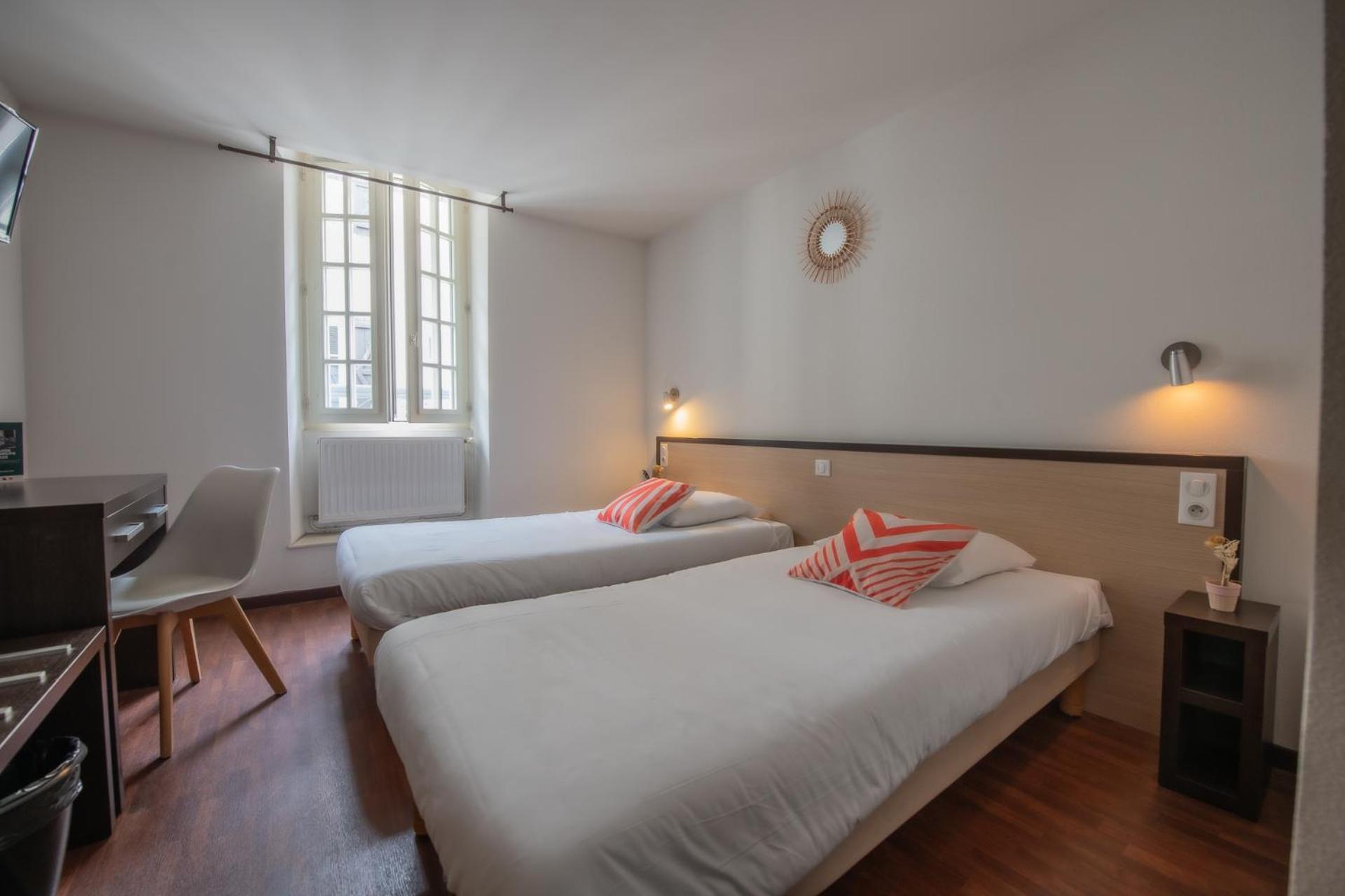 Logis Hotel Le Commerce Navarrenx Εξωτερικό φωτογραφία
