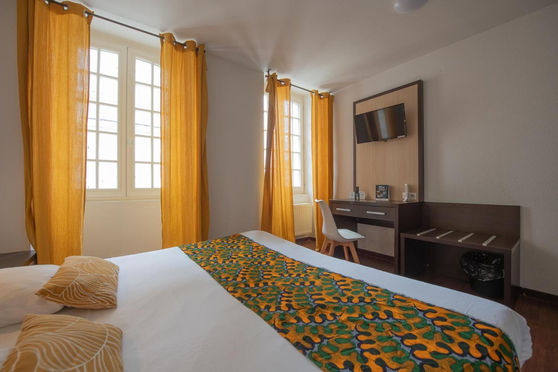Logis Hotel Le Commerce Navarrenx Εξωτερικό φωτογραφία
