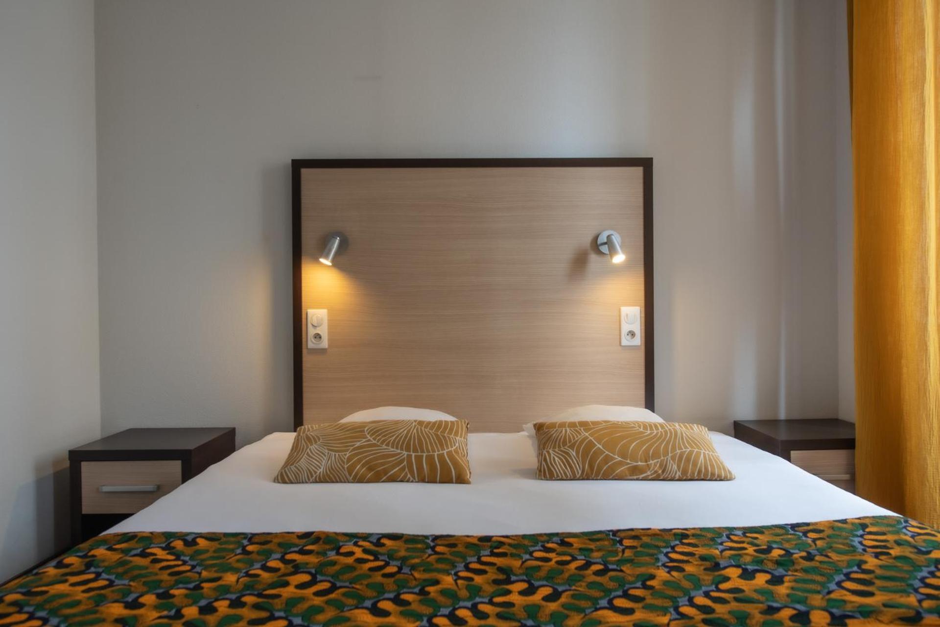Logis Hotel Le Commerce Navarrenx Εξωτερικό φωτογραφία